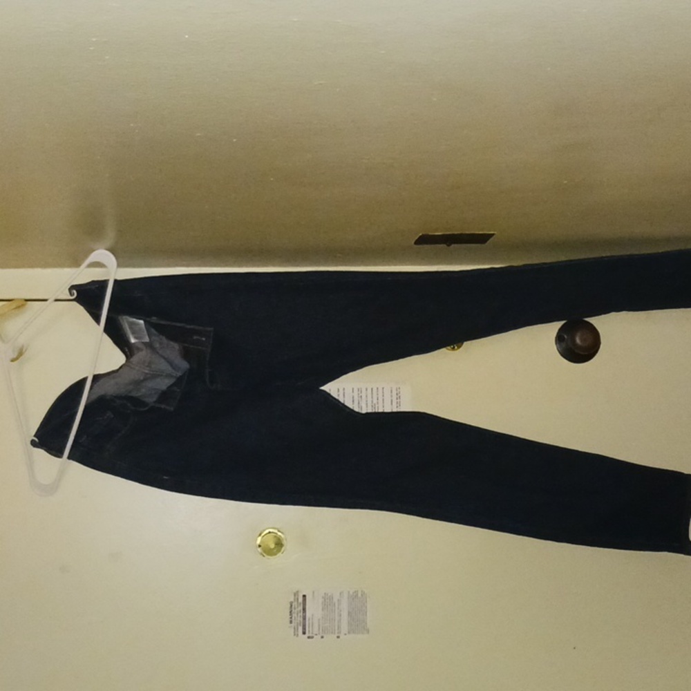 Jeans - Picture 2 of 4